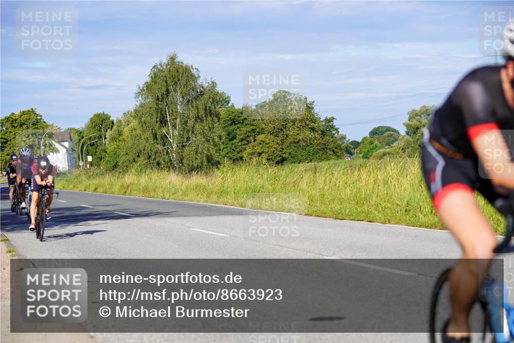 31.08.2025 - Elbe Triathlon Hamburg Michael Burmester http://msf.ph/oto/8663923 31.08.2025 09:21:06 Radfahren 207, 257, 313, 375, 388, 428, 439, 441, 455, 464, 516, 530, 545, 655 meine-sportfotos.de