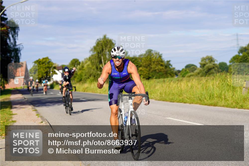 31.08.2025 - Elbe Triathlon Hamburg Michael Burmester http://msf.ph/oto/8663937 31.08.2025 09:21:08 Radfahren 207, 215, 257, 313, 375, 388, 428, 441, 464, 516, 655 meine-sportfotos.de