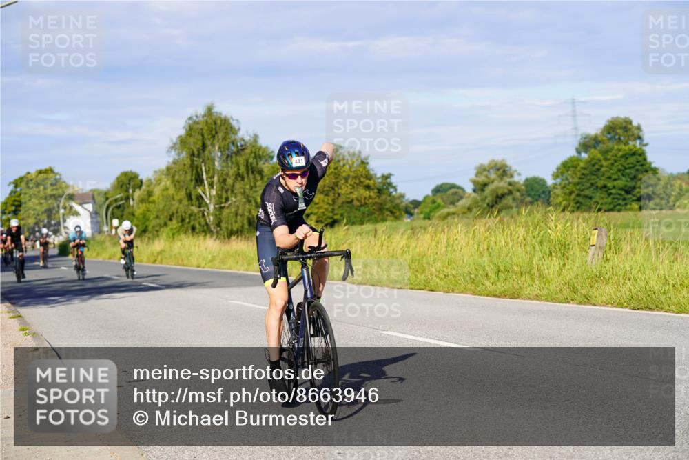 31.08.2025 - Elbe Triathlon Hamburg Michael Burmester http://msf.ph/oto/8663946 31.08.2025 09:21:09 Radfahren 207, 215, 257, 313, 375, 388, 428, 441 meine-sportfotos.de