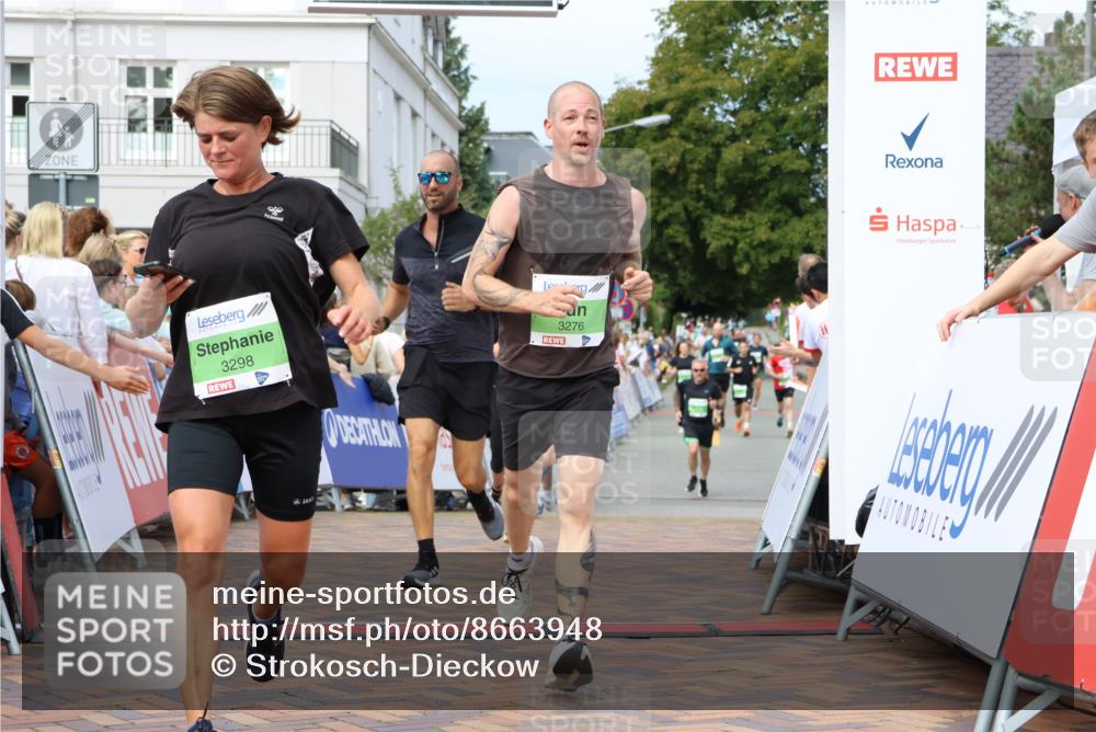 31.08.2025 - 21. Blankeneser Heldenlauf Strokosch-Dieckow http://msf.ph/oto/8663948 31.08.2025 11:01:37 Ziel 3082, 3298, 3276, 3109, 3712 meine-sportfotos.de
