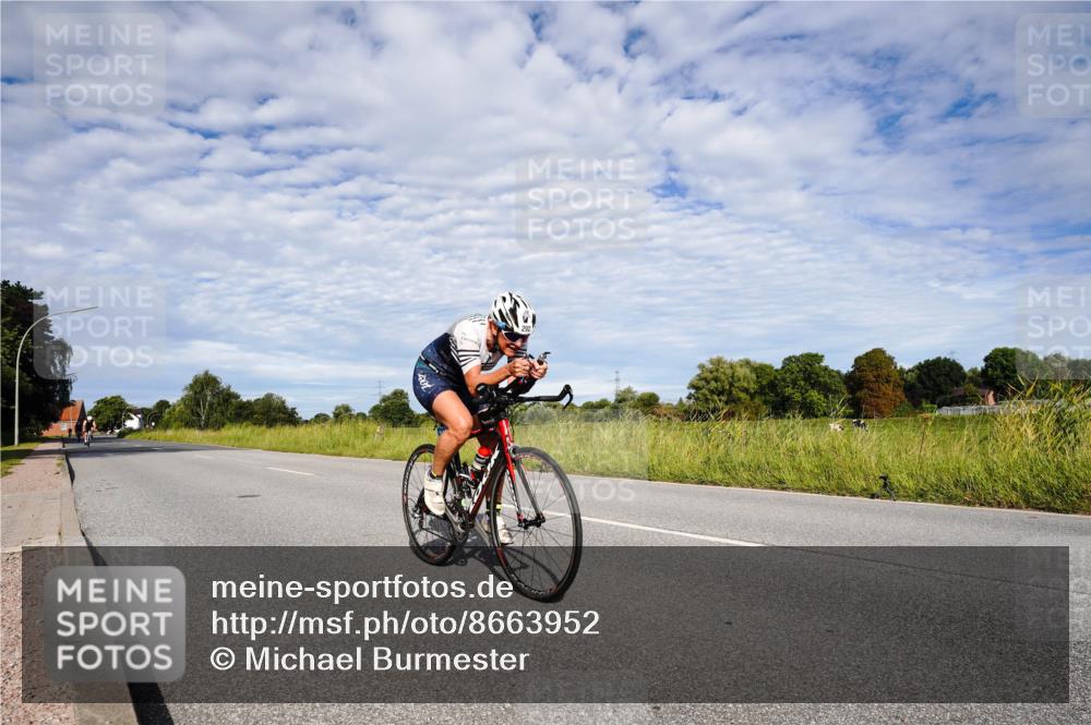 31.08.2025 - Elbe Triathlon Hamburg Michael Burmester http://msf.ph/oto/8663952 31.08.2025 09:45:00 Radfahren 292, 409, 469, 527, 613, 646, 773, 896 meine-sportfotos.de