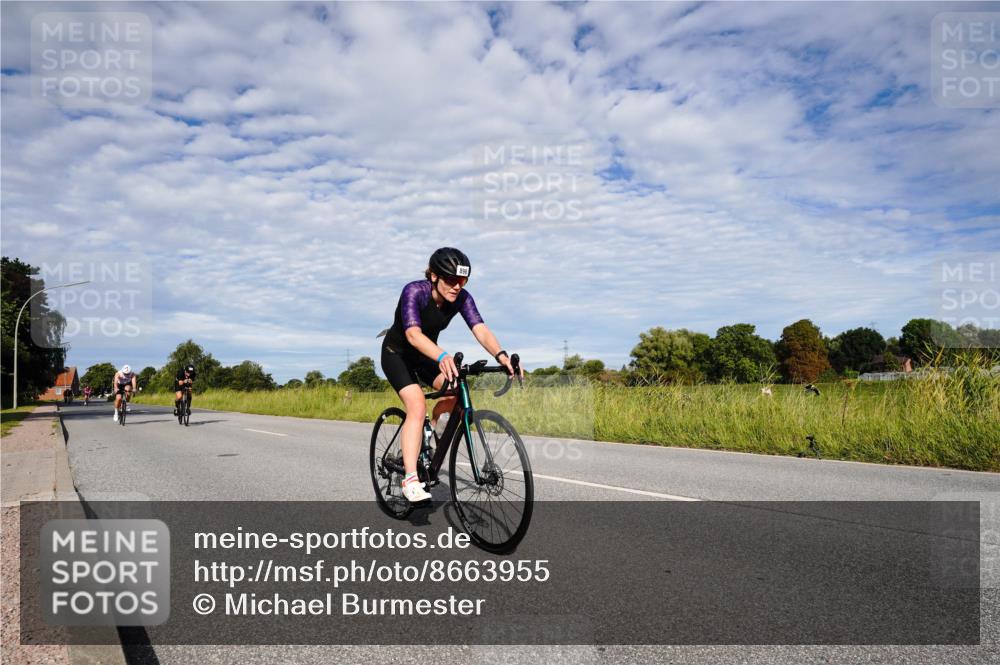 31.08.2025 - Elbe Triathlon Hamburg Michael Burmester http://msf.ph/oto/8663955 31.08.2025 09:45:06 Radfahren 409, 469, 646, 720, 896, 911 meine-sportfotos.de
