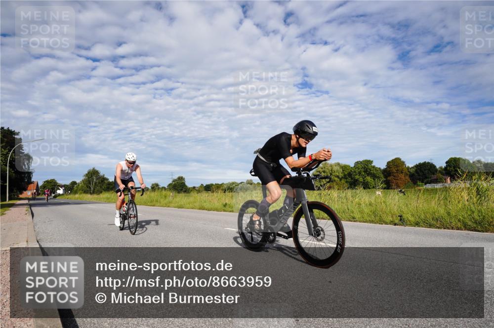 31.08.2025 - Elbe Triathlon Hamburg Michael Burmester http://msf.ph/oto/8663959 31.08.2025 09:45:08 Radfahren 409, 646, 720, 896, 911 meine-sportfotos.de