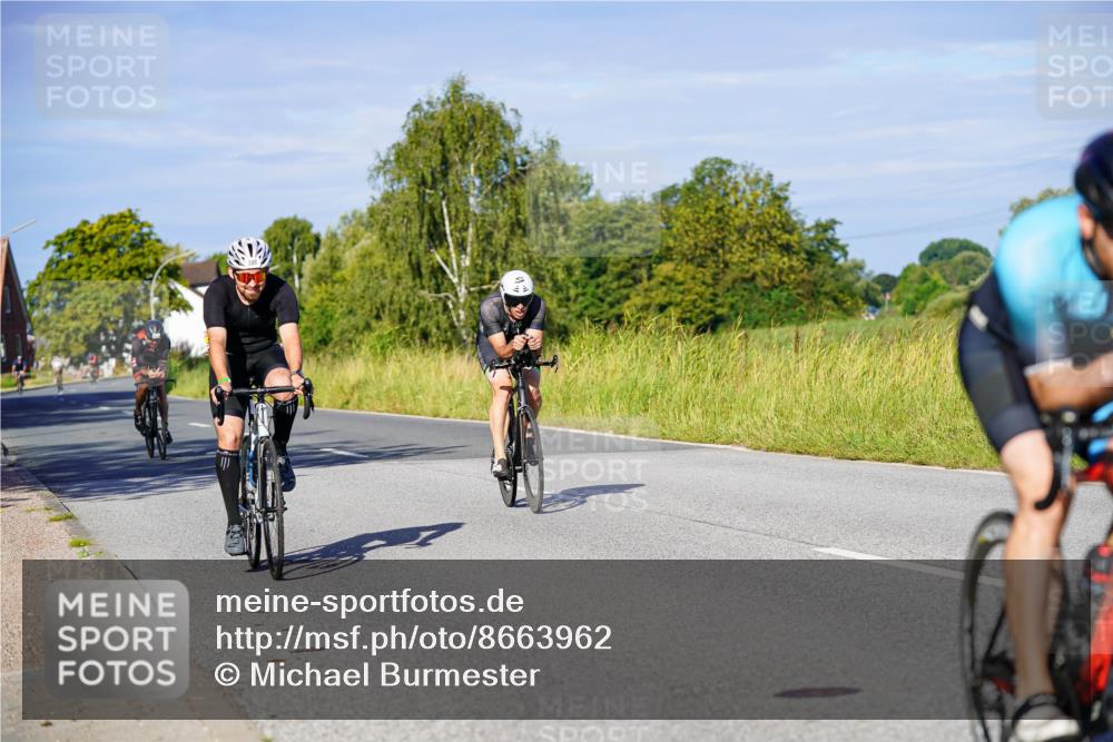 31.08.2025 - Elbe Triathlon Hamburg Michael Burmester http://msf.ph/oto/8663962 31.08.2025 09:21:12 Radfahren 207, 215, 313, 375, 388, 441 meine-sportfotos.de