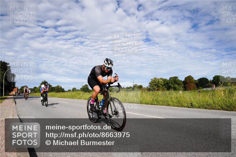 31.08.2025 - Elbe Triathlon Hamburg Michael Burmester http://msf.ph/oto/8663975 31.08.2025 09:45:28 Radfahren 393, 431, 489, 566, 664, 709, 756 meine-sportfotos.de