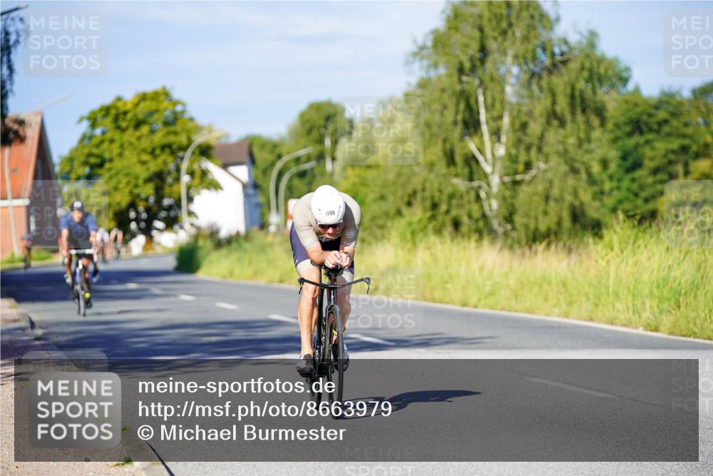 31.08.2025 - Elbe Triathlon Hamburg Michael Burmester http://msf.ph/oto/8663979 31.08.2025 09:21:22 Radfahren 199, 237, 390, 651 meine-sportfotos.de