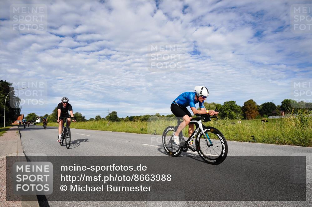 31.08.2025 - Elbe Triathlon Hamburg Michael Burmester http://msf.ph/oto/8663988 31.08.2025 09:45:34 Radfahren 392, 393, 431, 607, 660, 700, 708, 709 meine-sportfotos.de