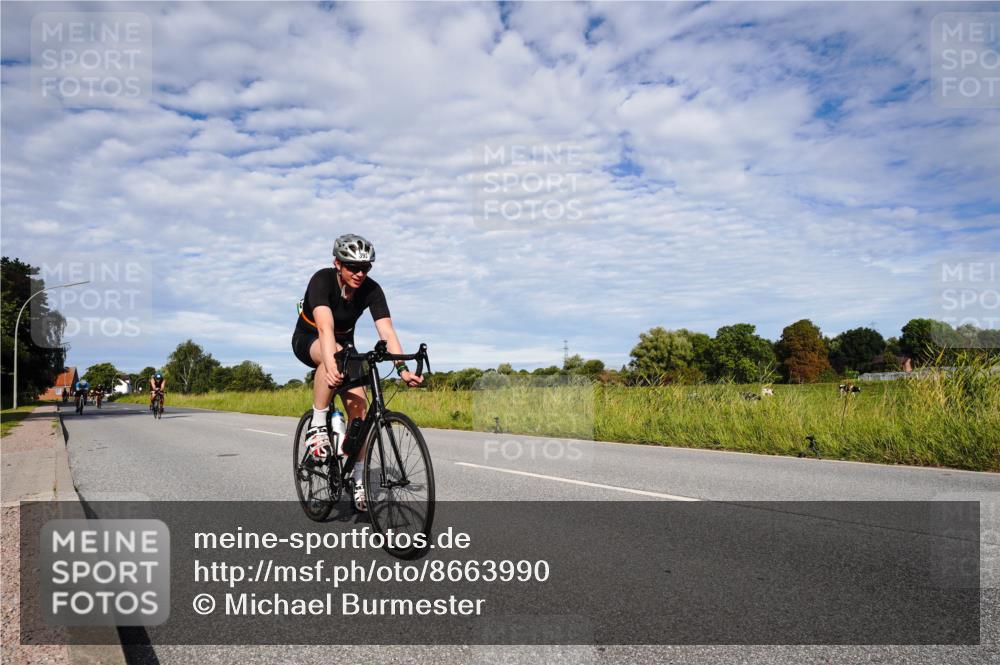 31.08.2025 - Elbe Triathlon Hamburg Michael Burmester http://msf.ph/oto/8663990 31.08.2025 09:45:35 Radfahren 392, 393, 431, 607, 633, 660, 700, 708, 709, 786, 808 meine-sportfotos.de