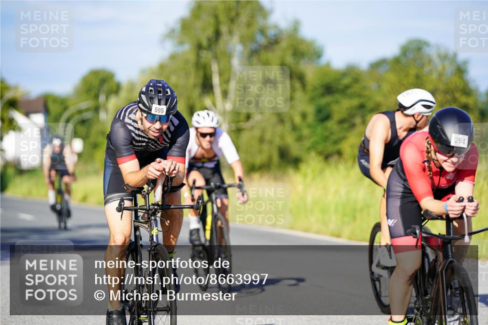 31.08.2025 - Elbe Triathlon Hamburg Michael Burmester http://msf.ph/oto/8663997 31.08.2025 09:21:34 Radfahren 264, 440, 478, 532, 595, 603 meine-sportfotos.de