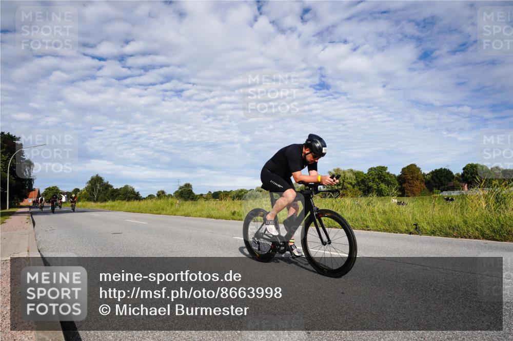 31.08.2025 - Elbe Triathlon Hamburg Michael Burmester http://msf.ph/oto/8663998 31.08.2025 09:45:39 Radfahren 392, 607, 633, 660, 700, 708, 786, 808, 826 meine-sportfotos.de