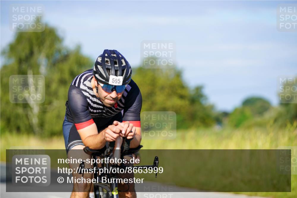 31.08.2025 - Elbe Triathlon Hamburg Michael Burmester http://msf.ph/oto/8663999 31.08.2025 09:21:35 Radfahren 264, 272, 412, 440, 478, 532, 595, 603 meine-sportfotos.de