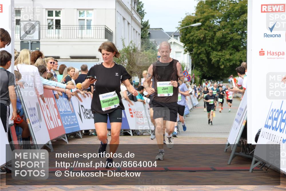 31.08.2025 - 21. Blankeneser Heldenlauf Strokosch-Dieckow http://msf.ph/oto/8664004 31.08.2025 11:01:36 Ziel 3082, 3298, 3276, 3109, 3712 meine-sportfotos.de