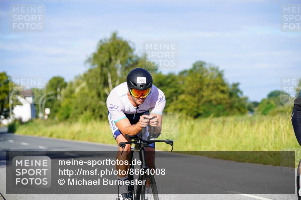 31.08.2025 - Elbe Triathlon Hamburg Michael Burmester http://msf.ph/oto/8664008 31.08.2025 09:21:37 Radfahren 229, 264, 272, 300, 412, 440, 478, 492, 532, 595, 603, 658 meine-sportfotos.de