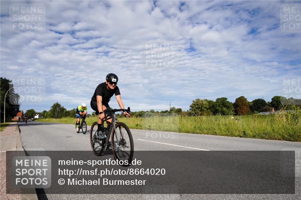 31.08.2025 - Elbe Triathlon Hamburg Michael Burmester http://msf.ph/oto/8664020 31.08.2025 09:46:02 Radfahren 463, 464, 466, 553, 600, 712, 740, 868, 906 meine-sportfotos.de