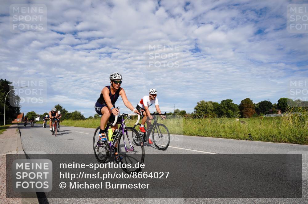 31.08.2025 - Elbe Triathlon Hamburg Michael Burmester http://msf.ph/oto/8664027 31.08.2025 09:46:08 Radfahren 463, 553, 600, 740, 803, 820, 876, 906 meine-sportfotos.de