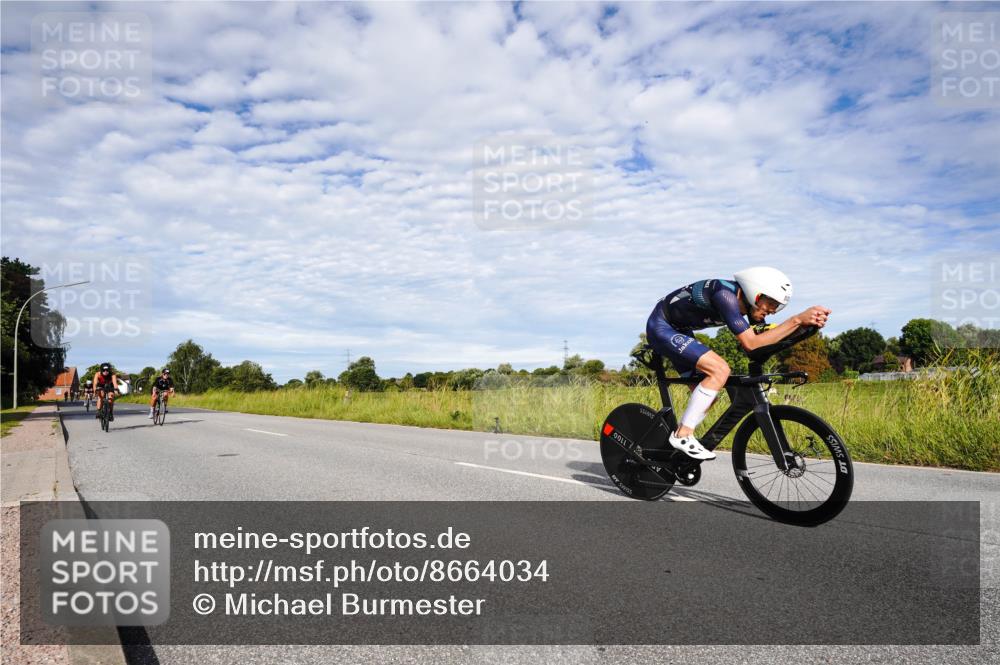 31.08.2025 - Elbe Triathlon Hamburg Michael Burmester http://msf.ph/oto/8664034 31.08.2025 09:46:10 Radfahren 463, 553, 600, 740, 803, 820, 876, 906 meine-sportfotos.de