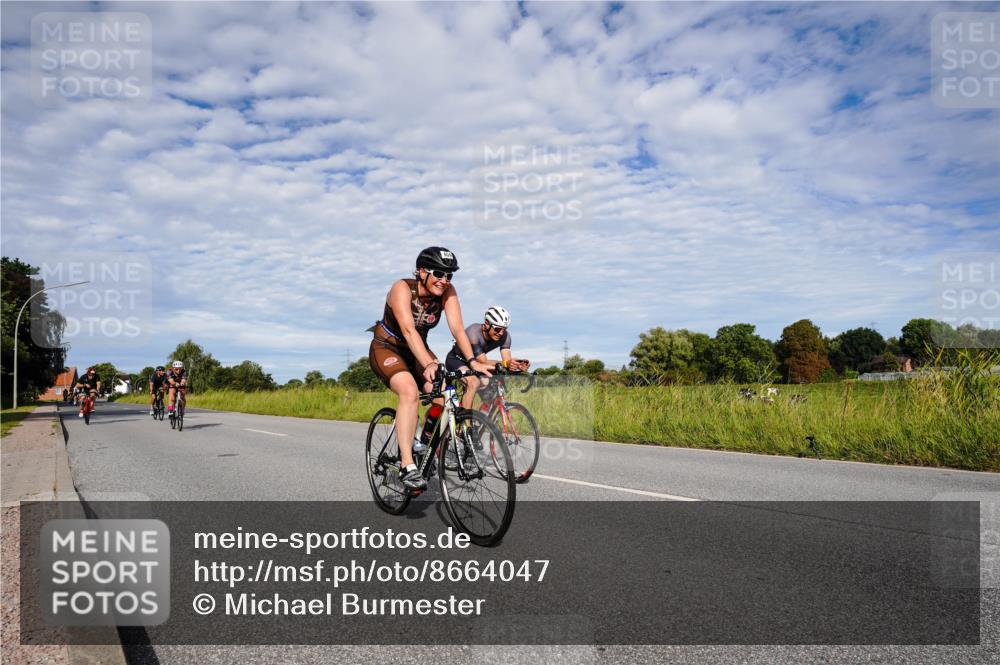 31.08.2025 - Elbe Triathlon Hamburg Michael Burmester http://msf.ph/oto/8664047 31.08.2025 09:46:22 Radfahren 280, 286, 419, 420, 421, 635, 684, 694, 707, 717, 859 meine-sportfotos.de