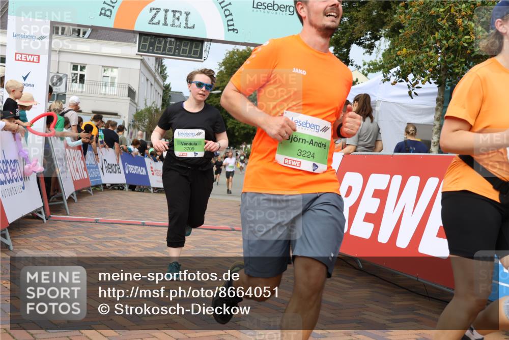 31.08.2025 - 21. Blankeneser Heldenlauf Strokosch-Dieckow http://msf.ph/oto/8664051 31.08.2025 11:20:00 Ziel 3314, 3709, 3042, 3229, 3224 meine-sportfotos.de