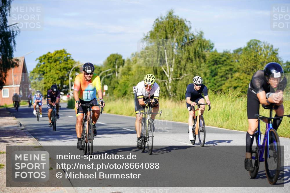 31.08.2025 - Elbe Triathlon Hamburg Michael Burmester http://msf.ph/oto/8664088 31.08.2025 09:22:21 Radfahren 169, 254, 344, 425, 500, 656 meine-sportfotos.de