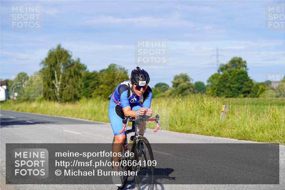 31.08.2025 - Elbe Triathlon Hamburg Michael Burmester http://msf.ph/oto/8664109 31.08.2025 09:22:26 Radfahren 169, 254, 397, 405, 426, 500, 557, 614 meine-sportfotos.de