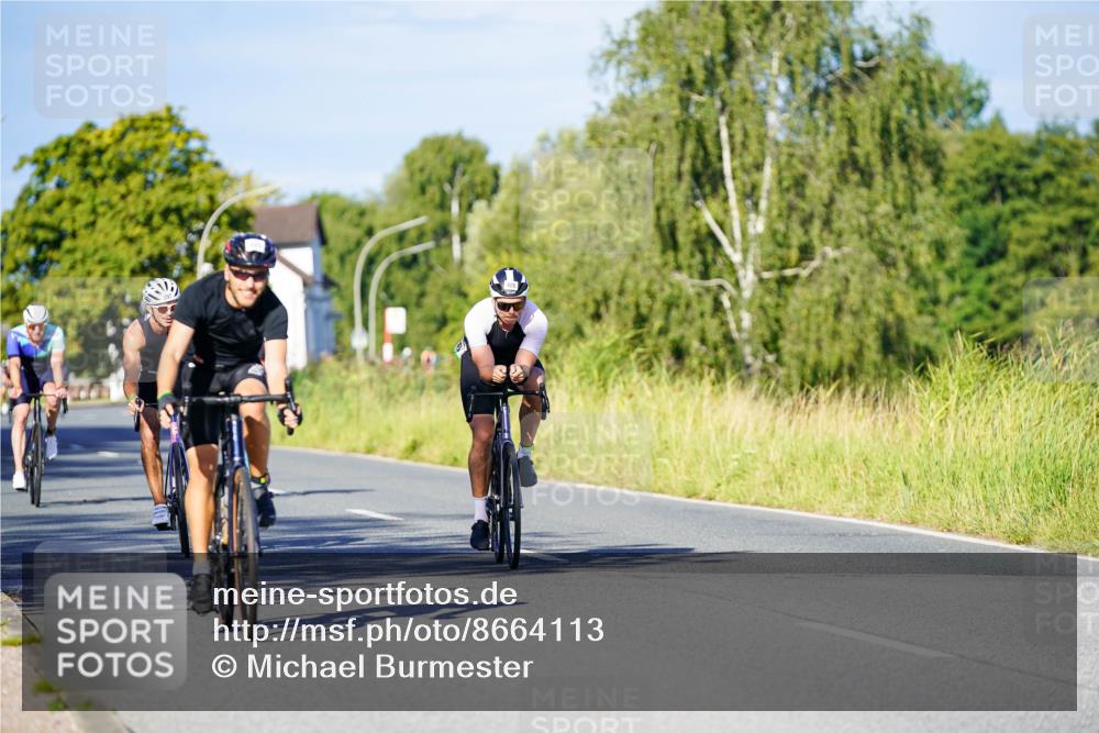 31.08.2025 - Elbe Triathlon Hamburg Michael Burmester http://msf.ph/oto/8664113 31.08.2025 09:22:29 Radfahren 397, 405, 426, 479, 557, 614 meine-sportfotos.de