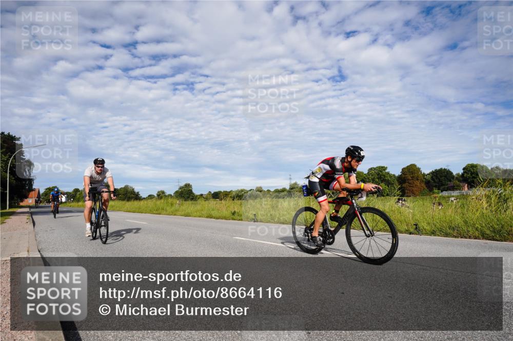 31.08.2025 - Elbe Triathlon Hamburg Michael Burmester http://msf.ph/oto/8664116 31.08.2025 09:47:18 Radfahren 400, 516, 533, 545, 723, 749, 915 meine-sportfotos.de