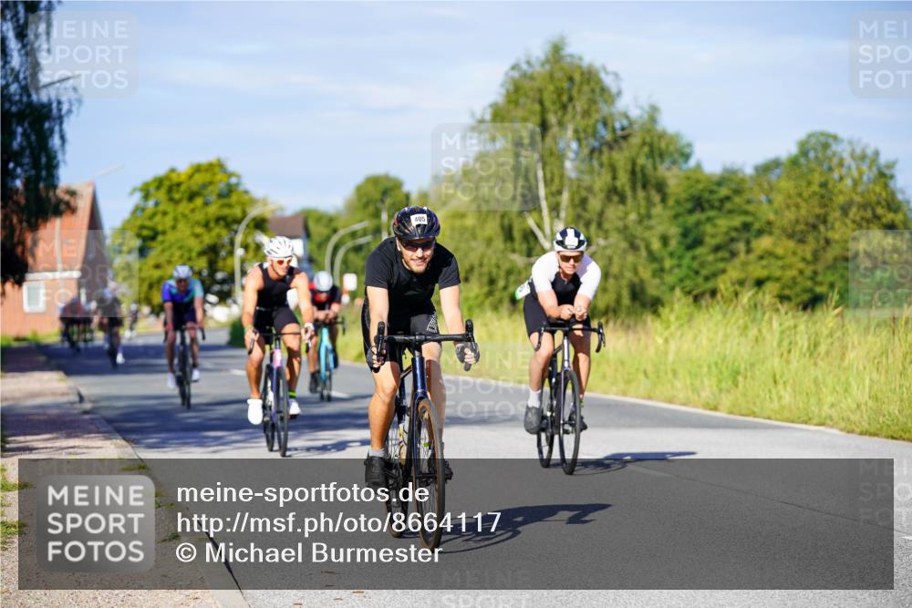 31.08.2025 - Elbe Triathlon Hamburg Michael Burmester http://msf.ph/oto/8664117 31.08.2025 09:22:30 Radfahren 181, 193, 397, 405, 426, 479, 557, 614 meine-sportfotos.de