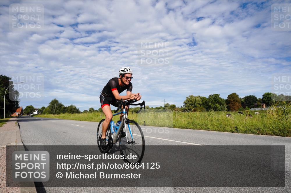 31.08.2025 - Elbe Triathlon Hamburg Michael Burmester http://msf.ph/oto/8664125 31.08.2025 09:47:24 Radfahren 516, 545, 636 meine-sportfotos.de