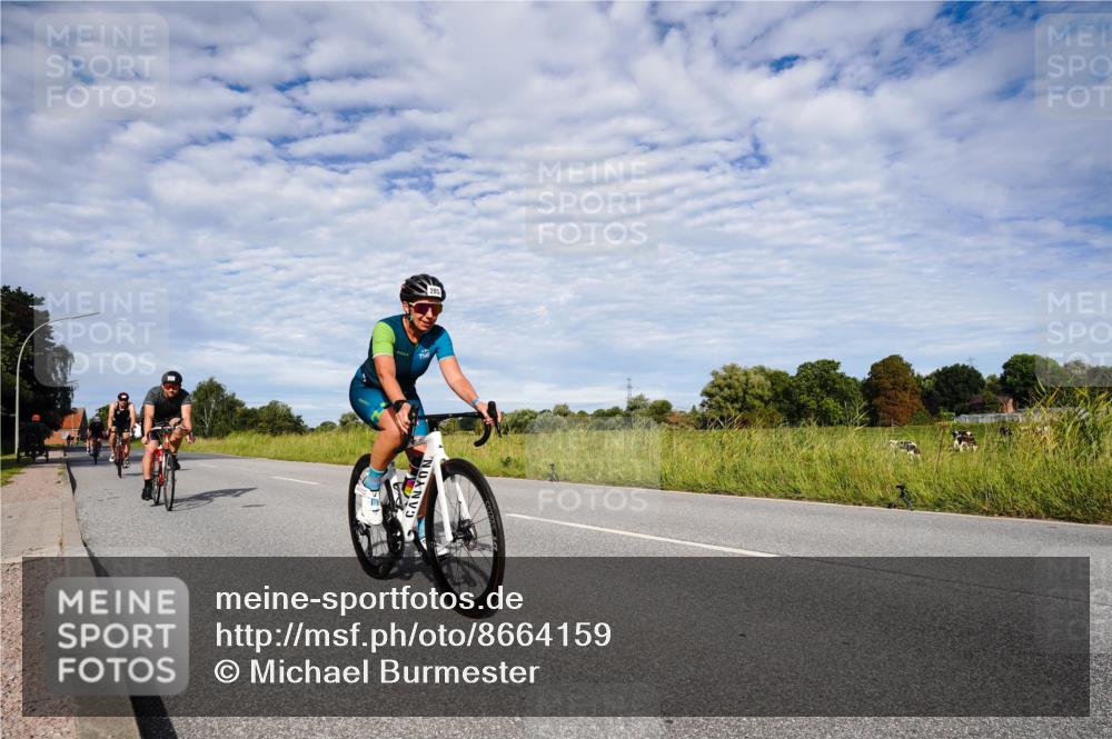 31.08.2025 - Elbe Triathlon Hamburg Michael Burmester http://msf.ph/oto/8664159 31.08.2025 09:48:02 Radfahren 285, 315, 528, 568, 781, 790, 901 meine-sportfotos.de