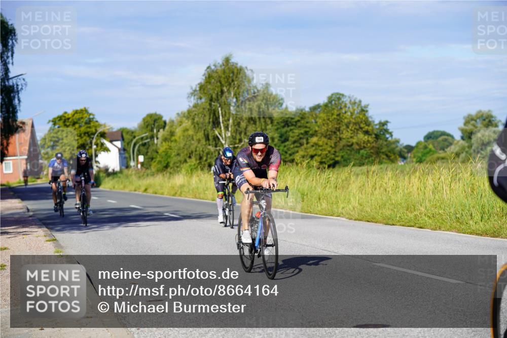 31.08.2025 - Elbe Triathlon Hamburg Michael Burmester http://msf.ph/oto/8664164 31.08.2025 09:22:40 Radfahren 166, 181, 193, 195, 304, 391, 430, 834 meine-sportfotos.de