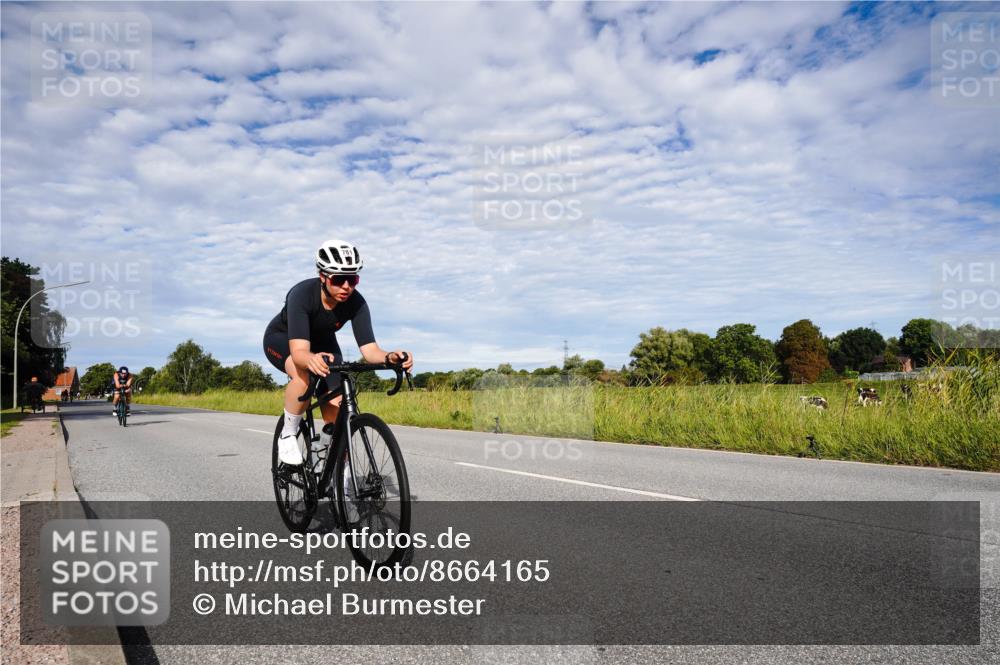 31.08.2025 - Elbe Triathlon Hamburg Michael Burmester http://msf.ph/oto/8664165 31.08.2025 09:48:05 Radfahren 285, 315, 528, 781, 901 meine-sportfotos.de
