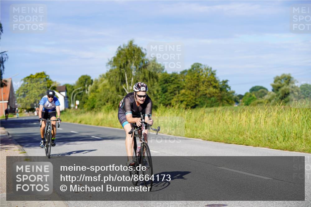 31.08.2025 - Elbe Triathlon Hamburg Michael Burmester http://msf.ph/oto/8664173 31.08.2025 09:22:42 Radfahren 166, 304, 391, 430, 834 meine-sportfotos.de