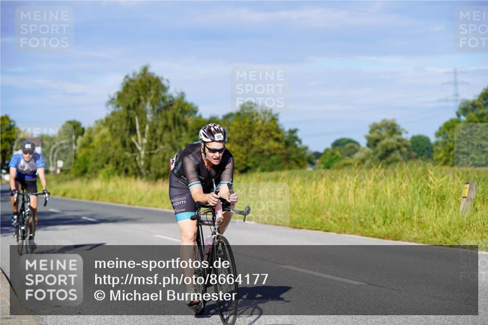 31.08.2025 - Elbe Triathlon Hamburg Michael Burmester http://msf.ph/oto/8664177 31.08.2025 09:22:42 Radfahren 166, 304, 391, 430, 834 meine-sportfotos.de