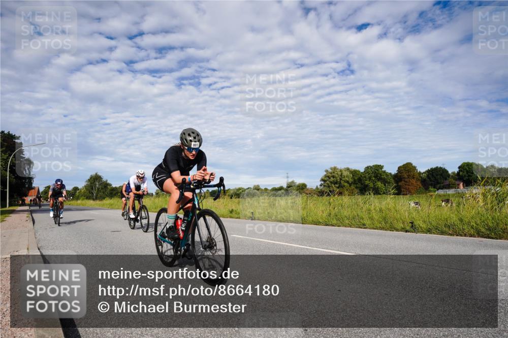 31.08.2025 - Elbe Triathlon Hamburg Michael Burmester http://msf.ph/oto/8664180 31.08.2025 09:48:20 Radfahren 291, 510, 577, 654, 713, 746, 807, 902 meine-sportfotos.de