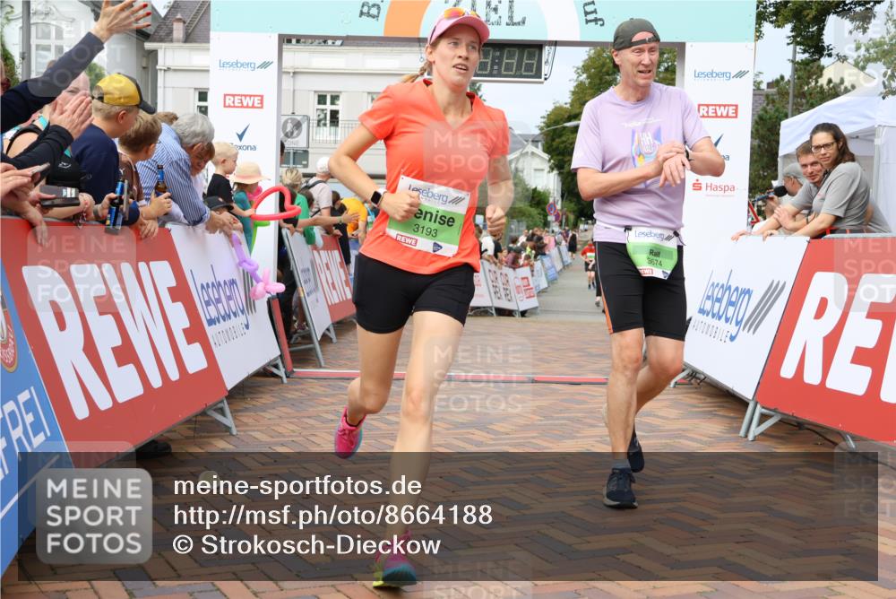 31.08.2025 - 21. Blankeneser Heldenlauf Strokosch-Dieckow http://msf.ph/oto/8664188 31.08.2025 11:19:52 Ziel 3569, 3314, 3674, 3193 meine-sportfotos.de