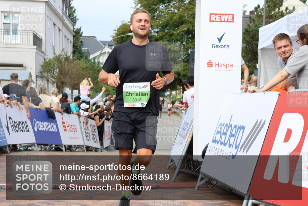 31.08.2025 - 21. Blankeneser Heldenlauf Strokosch-Dieckow http://msf.ph/oto/8664189 31.08.2025 11:01:20 Ziel 3169, 3318, 3383 meine-sportfotos.de