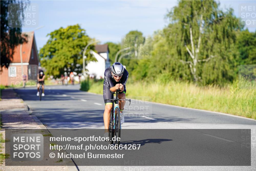 31.08.2025 - Elbe Triathlon Hamburg Michael Burmester http://msf.ph/oto/8664267 31.08.2025 09:23:27 Radfahren 234, 524, 529 meine-sportfotos.de