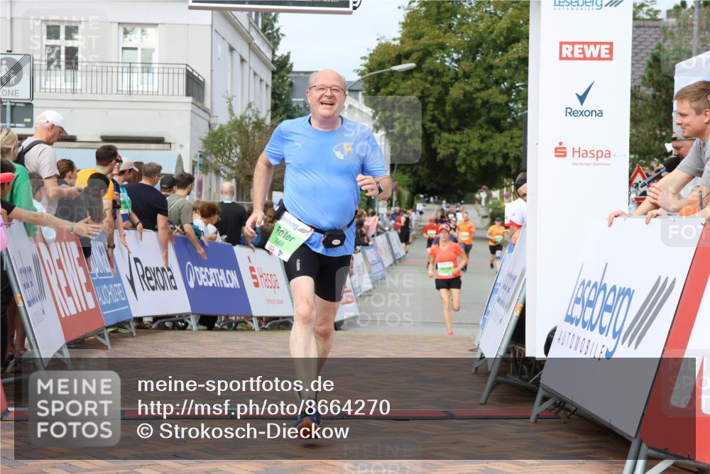 31.08.2025 - 21. Blankeneser Heldenlauf Strokosch-Dieckow http://msf.ph/oto/8664270 31.08.2025 11:19:47 Ziel 3569, 3674, 3494, 3193 meine-sportfotos.de