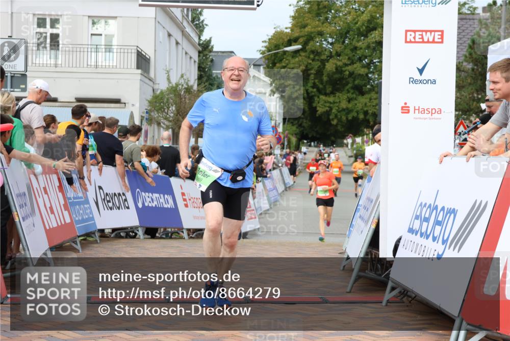 31.08.2025 - 21. Blankeneser Heldenlauf Strokosch-Dieckow http://msf.ph/oto/8664279 31.08.2025 11:19:47 Ziel 3569, 3674, 3494, 3193 meine-sportfotos.de