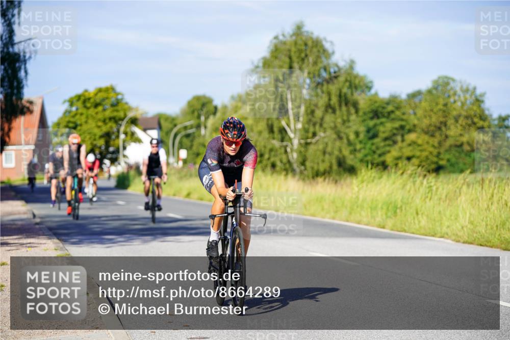 31.08.2025 - Elbe Triathlon Hamburg Michael Burmester http://msf.ph/oto/8664289 31.08.2025 09:23:43 Radfahren 177, 198, 252, 331, 370, 449, 497, 616 meine-sportfotos.de