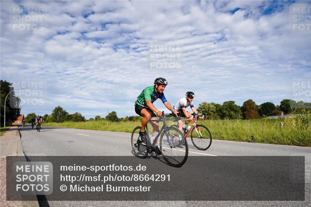 31.08.2025 - Elbe Triathlon Hamburg Michael Burmester http://msf.ph/oto/8664291 31.08.2025 09:49:37 Radfahren 410, 594, 783, 834, 892, 914 meine-sportfotos.de