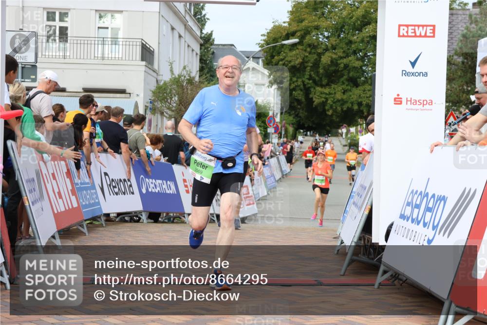 31.08.2025 - 21. Blankeneser Heldenlauf Strokosch-Dieckow http://msf.ph/oto/8664295 31.08.2025 11:19:47 Ziel 3569, 3674, 3494, 3193 meine-sportfotos.de