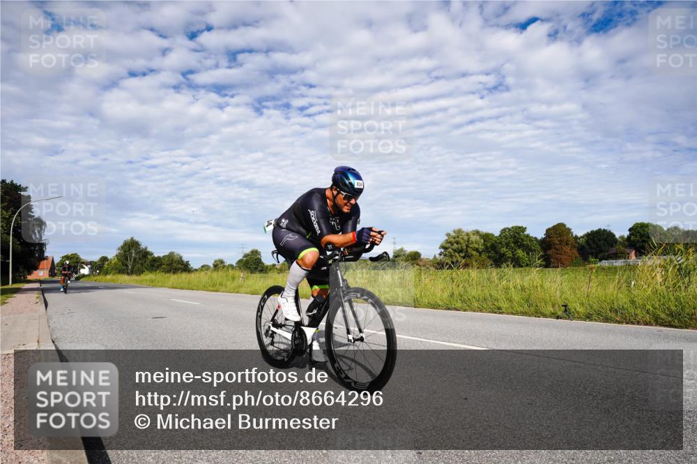 31.08.2025 - Elbe Triathlon Hamburg Michael Burmester http://msf.ph/oto/8664296 31.08.2025 09:49:39 Radfahren 410, 834, 892, 914 meine-sportfotos.de