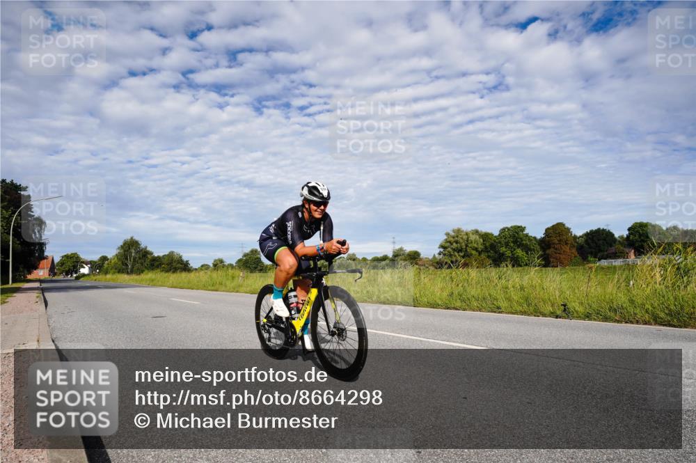 31.08.2025 - Elbe Triathlon Hamburg Michael Burmester http://msf.ph/oto/8664298 31.08.2025 09:49:42 Radfahren 834, 914 meine-sportfotos.de