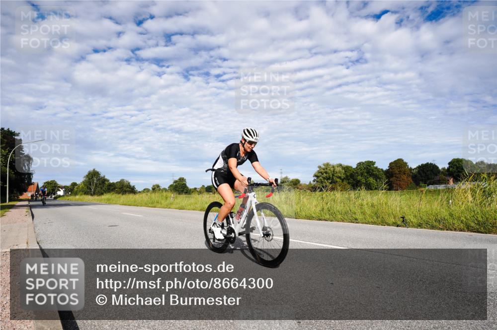 31.08.2025 - Elbe Triathlon Hamburg Michael Burmester http://msf.ph/oto/8664300 31.08.2025 09:49:57 Radfahren 504, 899 meine-sportfotos.de