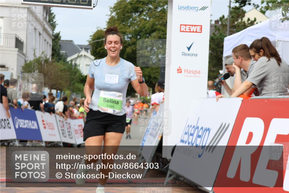 31.08.2025 - 21. Blankeneser Heldenlauf Strokosch-Dieckow http://msf.ph/oto/8664303 31.08.2025 11:19:41 Ziel 3391, 3494 meine-sportfotos.de