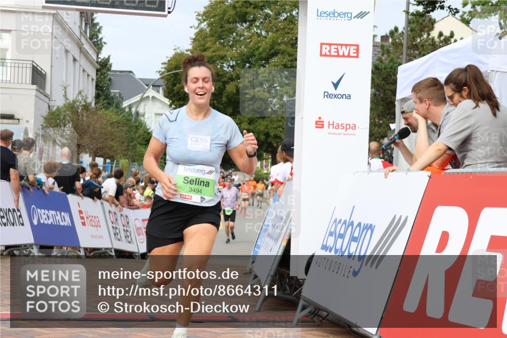 31.08.2025 - 21. Blankeneser Heldenlauf Strokosch-Dieckow http://msf.ph/oto/8664311 31.08.2025 11:19:41 Ziel 3391, 3494 meine-sportfotos.de