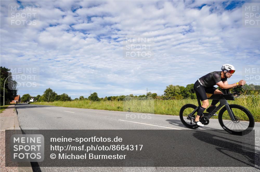 31.08.2025 - Elbe Triathlon Hamburg Michael Burmester http://msf.ph/oto/8664317 31.08.2025 09:50:13 Radfahren 638, 671, 871, 926 meine-sportfotos.de