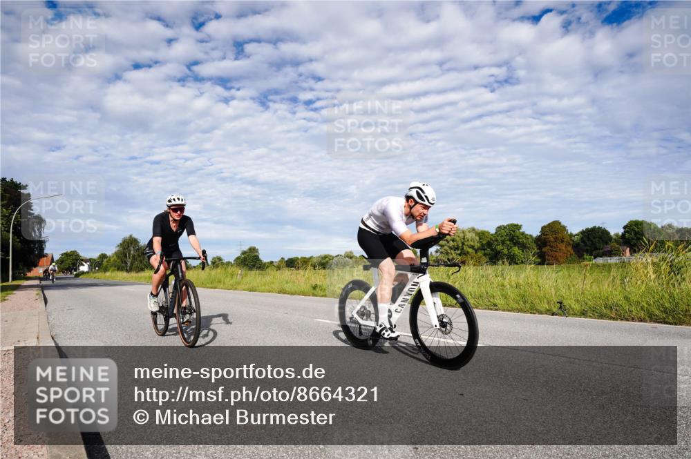 31.08.2025 - Elbe Triathlon Hamburg Michael Burmester http://msf.ph/oto/8664321 31.08.2025 09:50:25 Radfahren 429, 436, 480, 695, 847 meine-sportfotos.de
