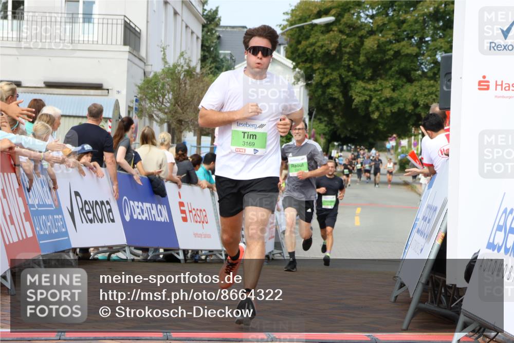 31.08.2025 - 21. Blankeneser Heldenlauf Strokosch-Dieckow http://msf.ph/oto/8664322 31.08.2025 11:01:14 Ziel 3734, 3169, 3318, 3383 meine-sportfotos.de
